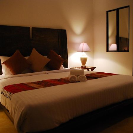 The Travellers Arms Otel Chiang Mai Dış mekan fotoğraf