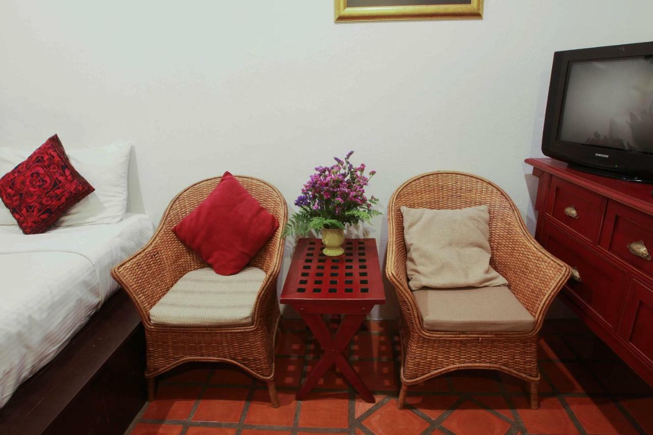 The Travellers Arms Otel Chiang Mai Dış mekan fotoğraf