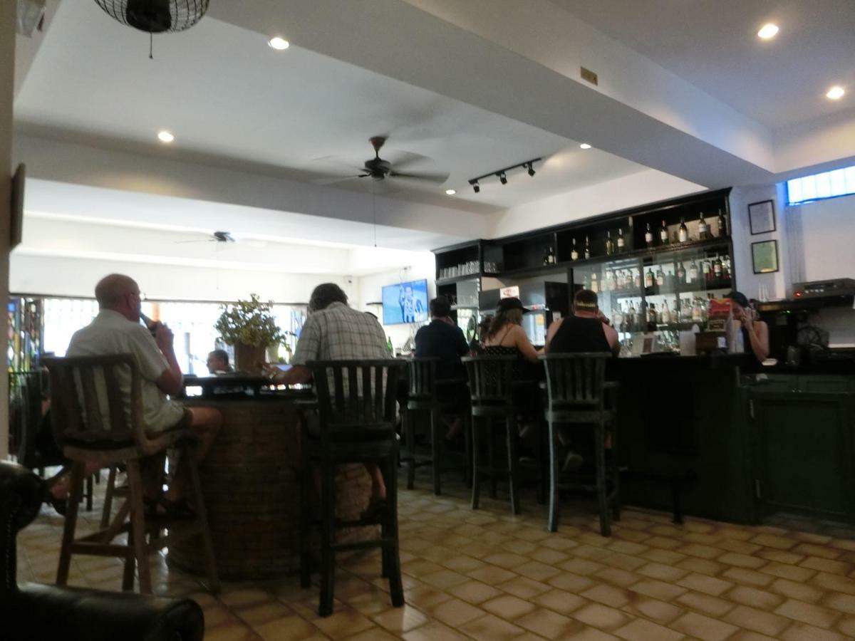 The Travellers Arms Otel Chiang Mai Dış mekan fotoğraf