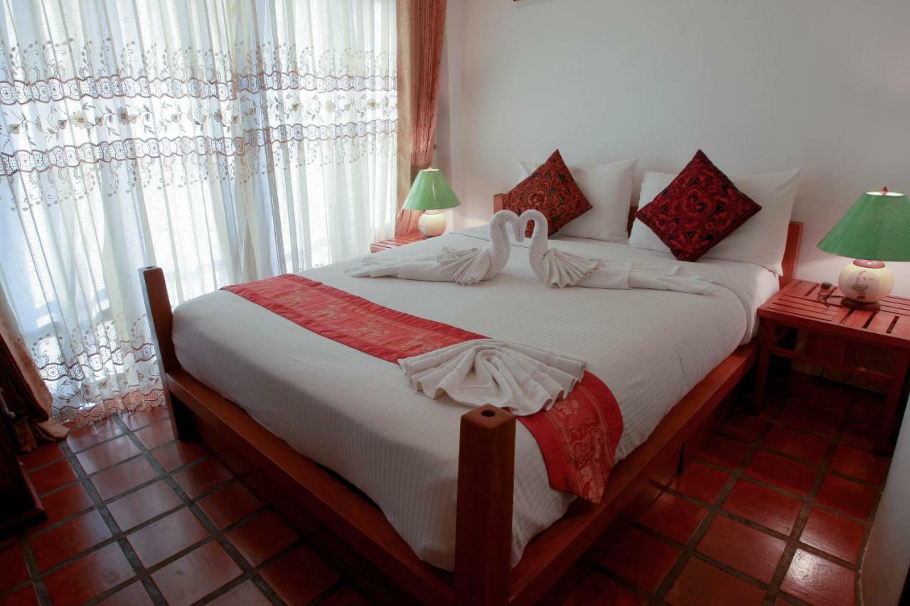 The Travellers Arms Otel Chiang Mai Dış mekan fotoğraf